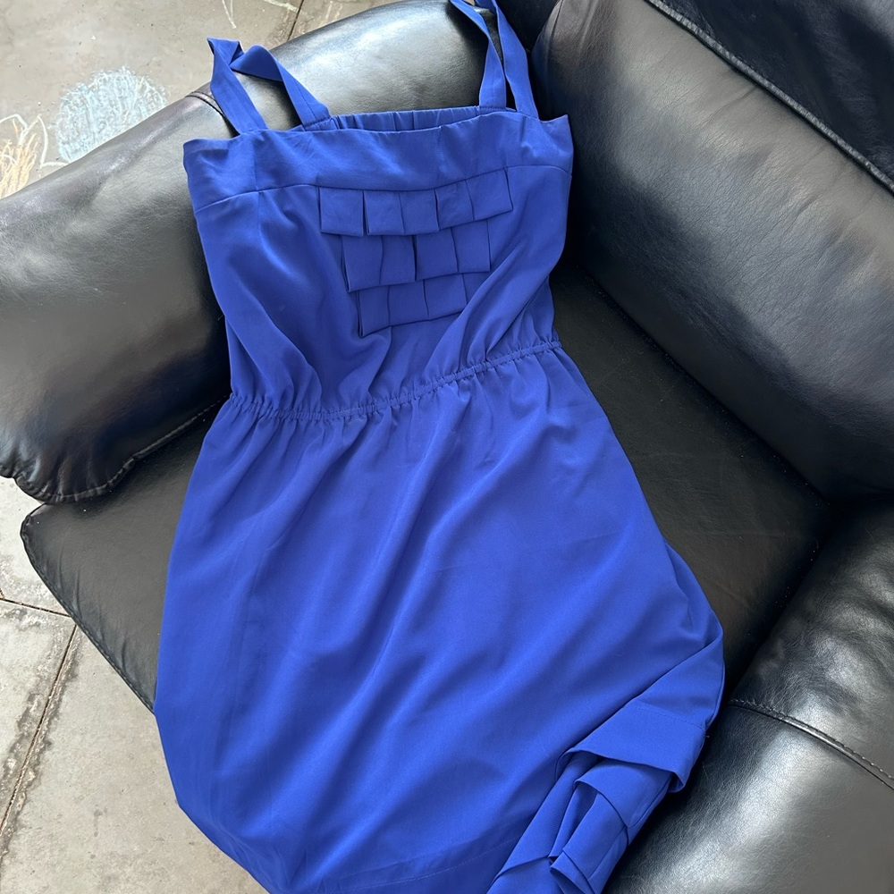Elegant Blue Midi Dress